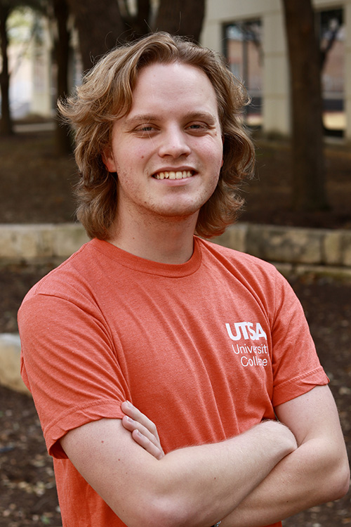 Headshot of Alexander Caldwell